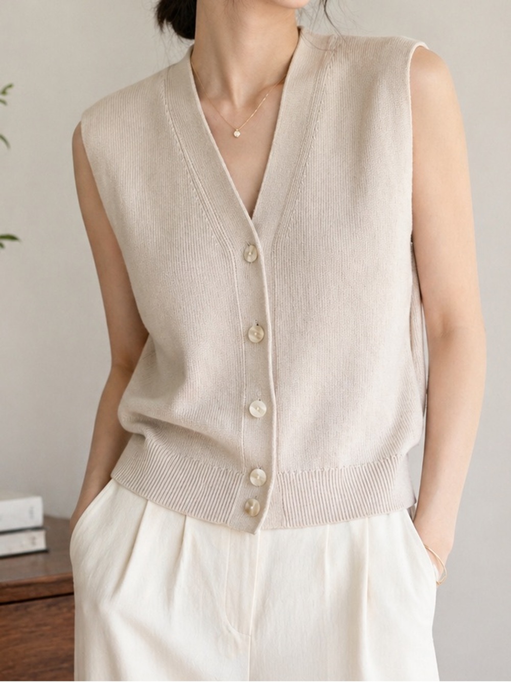 Muji Cream Sleeveless Button-Front Knit Vest